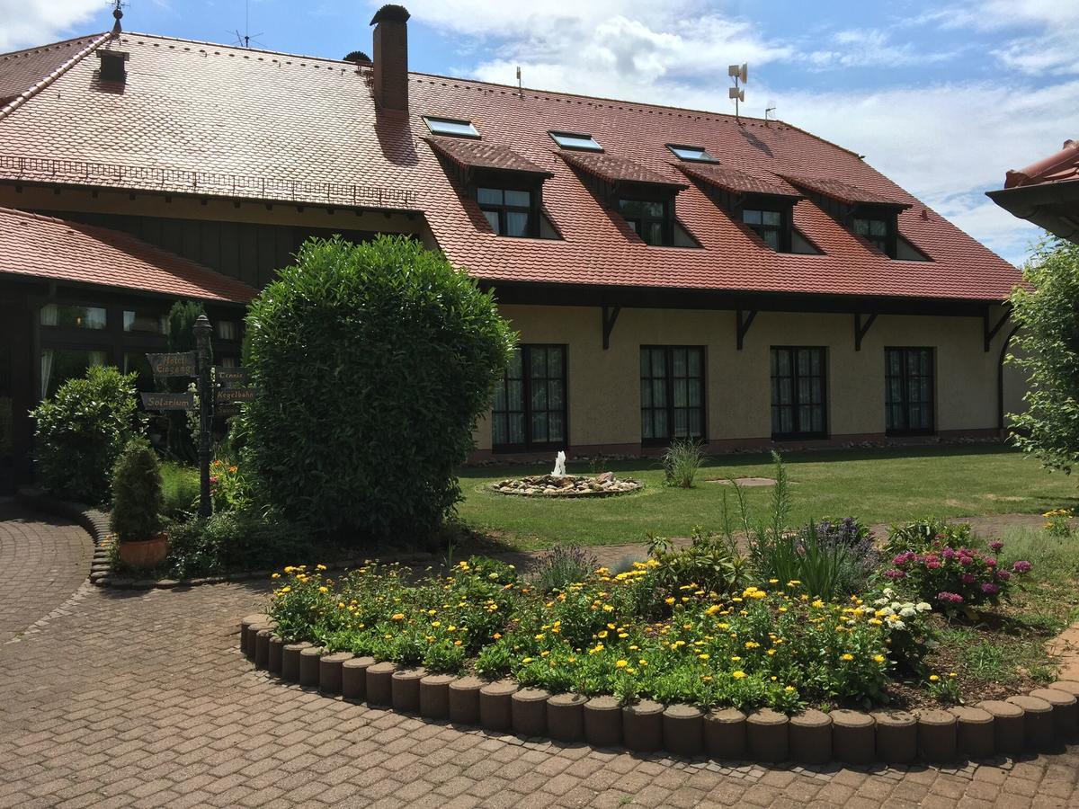 Krone Am Park - Gaestehaus Des Hotel Krone Alzenau Exterior photo